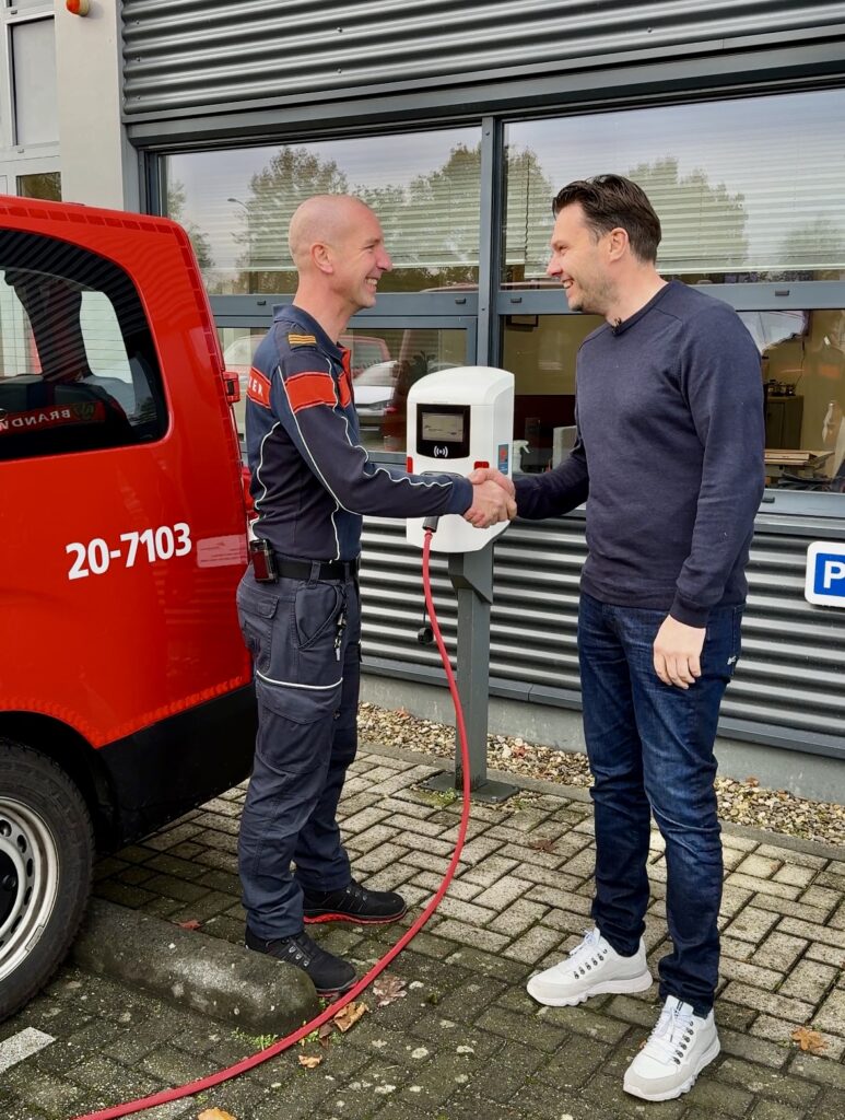 Succesvolle installatie van 90 laadpalen bij de veiligheidsregio Midden- en West-Brabant